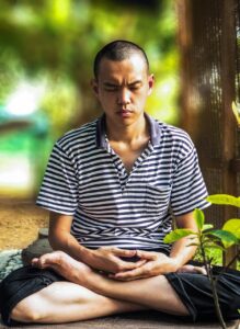 ストレスが原因で肌荒れが起こる理由とは？